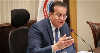 وزير الصحة يؤكد أهمية دور لجنة دراسة تحسين أحوال الأطباء 
