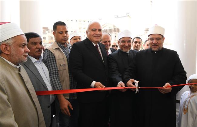 وزير الأوقاف و محافظ قنا يفتتحان مسجد ناصر 
