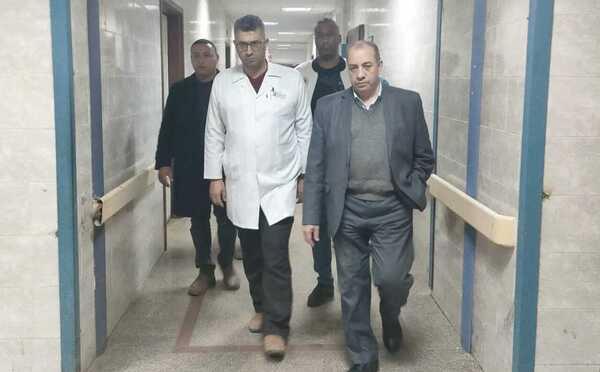 خلال جولة مسائية..مدير فرع التأمين الصحي بالقليوبية يتابع سير العمل بمستشفى النيل 