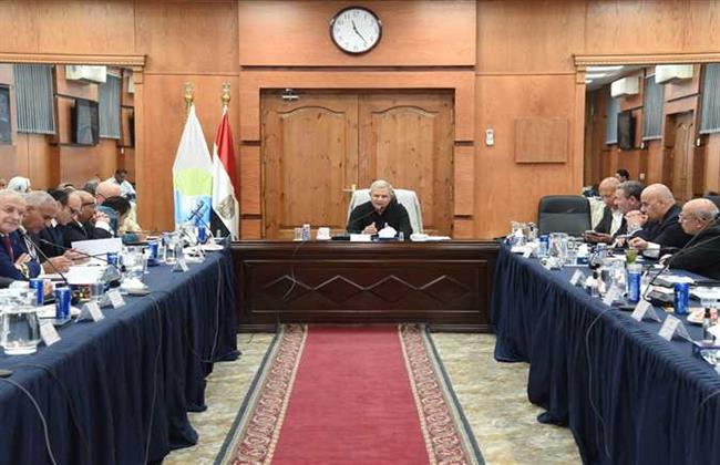 «التنسيقية العليا للمياه والصرف» تتابع معدلات تنفيذ مشروعات «حياة كريمة».. وخطة الترشيد والحد من الفاقد