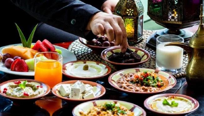 الصحة تحدد 8 إرشادات لوجبات سحور صحية