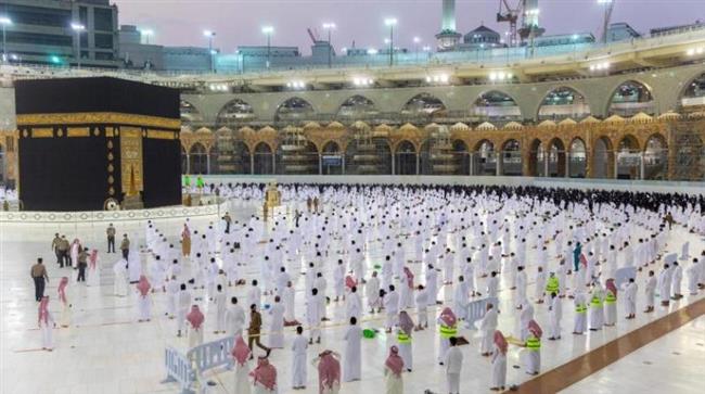 856 ألف مصلٍ ومعتمر يقصدون الحرمين الشريفين