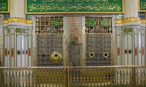 السديس يدشن الحاجز النحاسي المذهب الجديد المحيط بالمقصورة الشريفة بالمسجد النبوي