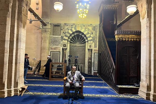 عميد كلية الشريعة والقانون: العبادات تمثل الجانب التطبيقي للإيمان