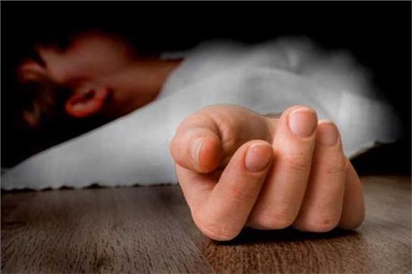 رائحة كريهة تكشف عن جثة فتاة متحللة داخل منزلها بمدينة نصر