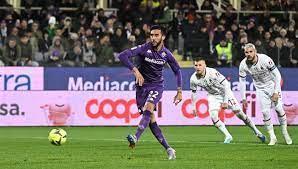 ميلان يفقد ثلاثة نقاط بعد الهزيمة من فيورنتينا 1- 2 في الدوري الايطالي
