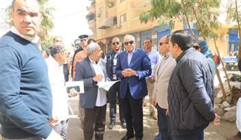 محافظ الجيزة يتفقد مقار الجمعيات الاستهلاكية والبداليين التموينين بالطالبية والهرم 