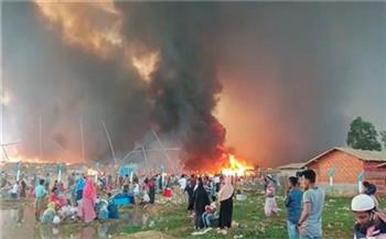   اندلاع حريق ضخم بمخيم للاجئي الروهينجا جنوب بنجلاديش