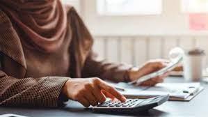 الإفتاء: الزوجة مسئولة عن تدبر نفقاتها المنزلية وصرفها حسب المصلحة