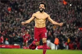 فيتوريا مهنئا محمد صلاح: "هذه القصة الرائعة لم تنتهِ بعد"