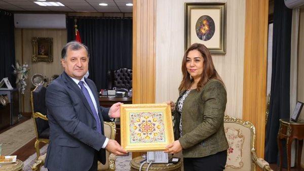 محافظ دمياط تبحث مع سفير طاجيكستان آليات تعزيز العلاقات الثنائية