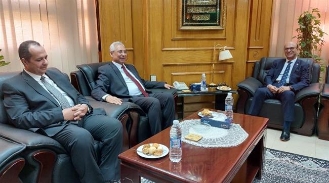 "المنشاوي" يزور جامعة المنيا لتهنئة رئيسها بتوليه المنصب
