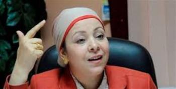 نهاد أبو القمصان: منى زكي في حرب استباقية ضد تيار الإسلام السياسي والسلفيين