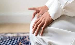 ما حكم الدعاء بعد التشهد الأخير فى الصلاة؟