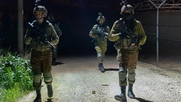 مستوطنون إسرائيليون يدنسون مقامات إسلامية.. وجنود الاحتلال ينفذون حملة مداهمات في بيت لحم