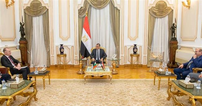 وزير الإنتاج الحربي يبحث مع مجالات التعاون المختلفة