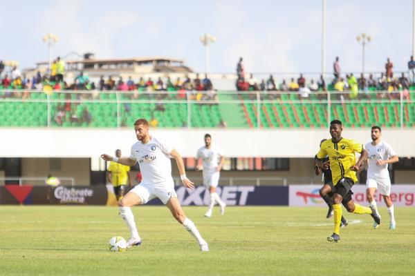 بيراميدز يفوز على اسكو كارا التوجولي برباعية بكأس الكونفدرالية الإفريقية