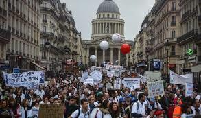   الاتحاد النقابي في فرنسا يدعو إلى يومين جديدين للتظاهر ضد إصلاح نظام التقاعد