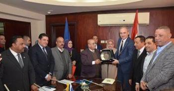 توقيع بروتوكول تعاون بين الغرفة التجارية بالبحيرة وسفارة بيلاروسيا بالقاهرة لتنمية الصادرات