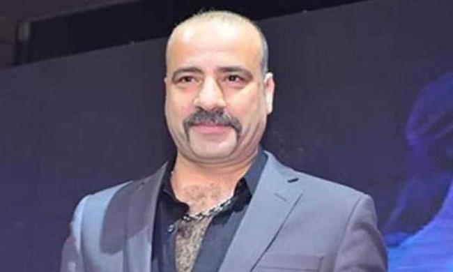 محمد سعد ينشر صورة جديدة لـ الحاج إكسلانس