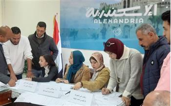   نائب محافظ الإسكندرية تتابع أعمال تنفيذ مشروع تطوير ميدان المساجد بمنطقة أبو العباس