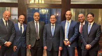 الملا يلتقي المهندسين المصريين العاملين فى مجال البترول والغاز بالولايات المتحدة الأمريكية 