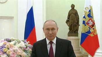   بوتين يُهنىء المرأة الروسية بمناسبة اليوم العالمي للمرأة 