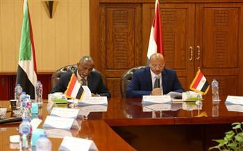 محافظ الغربية يناقش مع نائب رئيس الشركة الوطنية نسب تنفيذ مشروعات الرصف