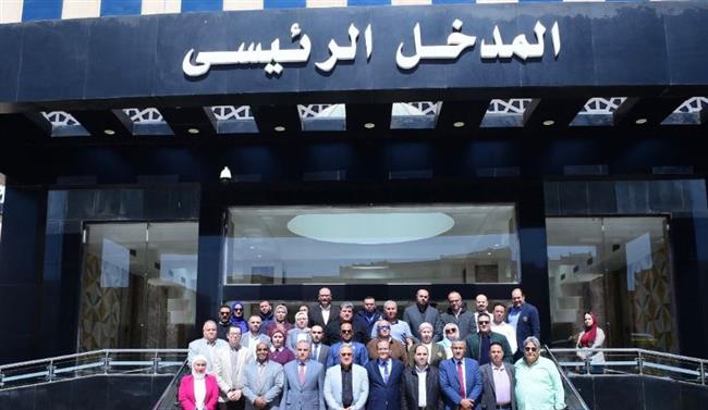 لجنة الإدارة المحلية بمجلس النواب تزور مستشفي سوهاج الجامعي الجديد