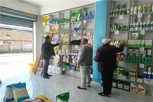 ضبط  54محل مبيدات ومخصبات بدون ترخيص و 606 عبوه غير مسجلة بزراعة البحيرة