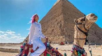 "السياحة والآثار" تطلق الحملة الترويجية الجديدة لمصر 