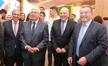 وزير التعليم العالي يتفقد جناح الجامعة البريطانية في مصر بملتقى ومعرض EDU GATE