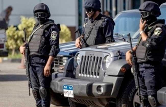 ضبط 4 عناصر إجرامية بحوزتهم كمية من مخدر الحشيش قبل ترويجها بالقاهرة