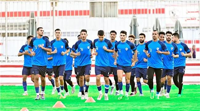 الزمالك يختتم تدريباته استعدادا لمواجهة الحرس مساء غد
