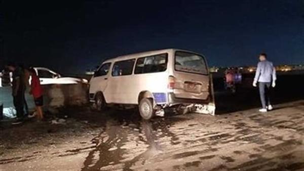 إصابة 9 أشخاص في انقلاب ميكروباص بالطريق الصحراوي الشرقي بالمنيا