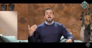 مصطفى حسنى يكشف أسباب انتشار مشاهدة الإباحية فى المجتمعات