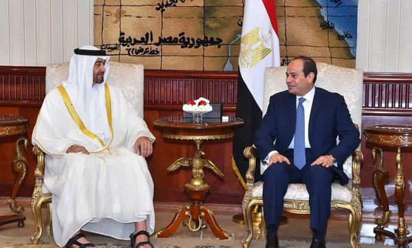 شاهد.. مراسم استقبال رسمية للرئيس الإماراتى فى قصر الاتحادية