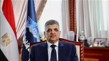 أسامة ربيع: بحلول عام 2024 سيكون هناك 20 قاطرة جديدة دخلت قناة السويس 