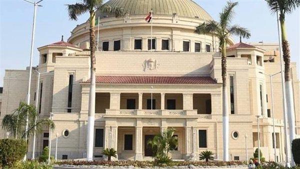 إعلام القاهرة تختتم اليوم امتحانات «الميد تيرم» 