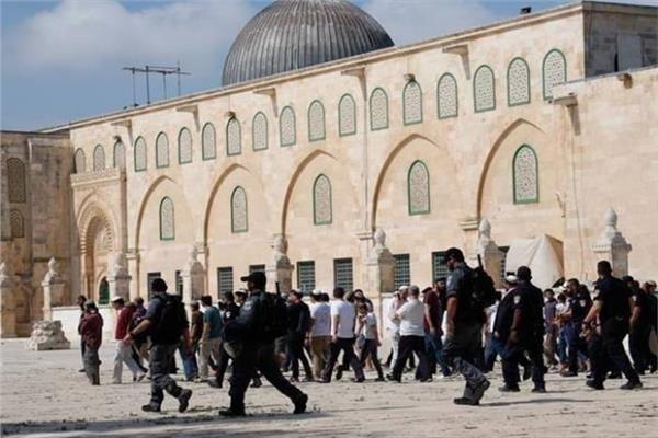 مراسلة «القاهرة الإخبارية» من القدس المحتلة: هدوء حذر يخيم على الأقصى