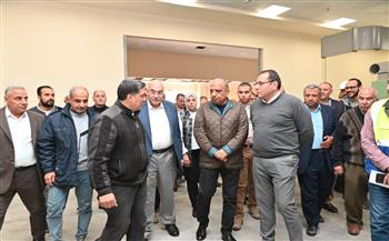   وزير قطاع الأعمال العام في جولة تفقدية بشركة غزل المحلة 