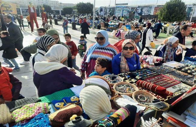 فتح مراكز الشباب مجانا لأصحاب المشروعات اليدوية والتراثية لتسويق منتجاتهم
