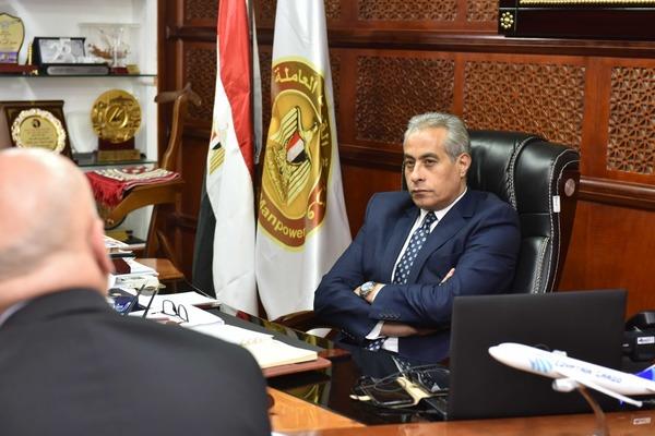  بالإنفوجراف.. «القوى العاملة» في 7 أيام 