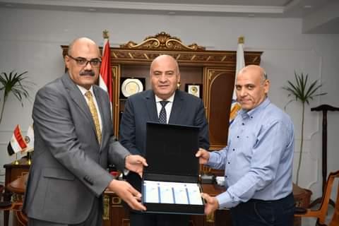 البنك الزراعي المصري يستكمل مسيرة قوافل الخير لتوزيع المساهمات الغذائية على الأسر الأكثر احتياجًا في 11 محافظة