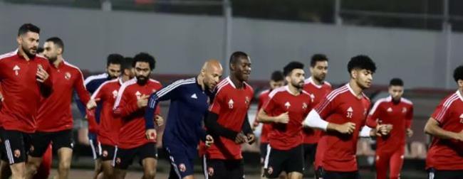 "لعودة الصدارة".. الأهلي أمام فاركو بالدوري