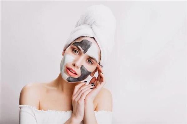 قبل العيد .. ماسكات طبيعية لحب الشباب
