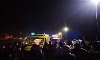إصابة 12 شخصا من 4 محافظات فى انقلاب سيارتين بالمنيا