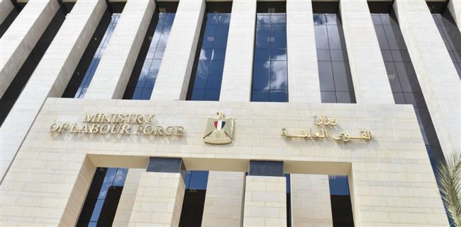  «القوى العاملة»: مكتب التمثيل العمالي بأبو ظبي يعلن عودة مستحقات عاملين مصريين