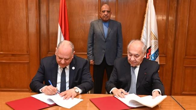 وزير قطاع الأعمال العام يشهد توقيع مذكرة تفاهم لتطوير شركة النصر لصناعة المواسير                          
