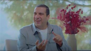 عمرو خالد: أجمل الفضفضة التي تكون مع الله.. فلا تحرم نفسك منها أبدًا في هذه الليالي